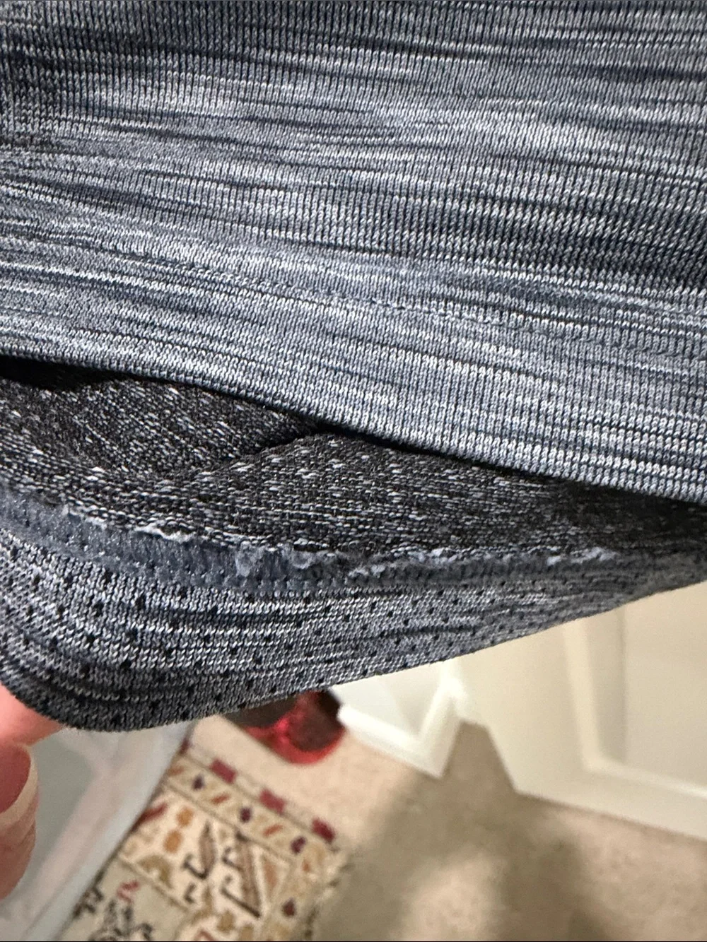 Under Armour Men’s Long-Sleeve Heathered Slate Performance Tee